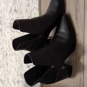 Black Steve Madden Bootie